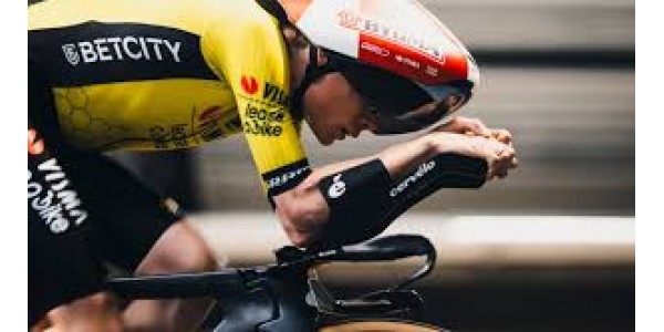 Vingegaard stürzt beim Training nach Verfolgung